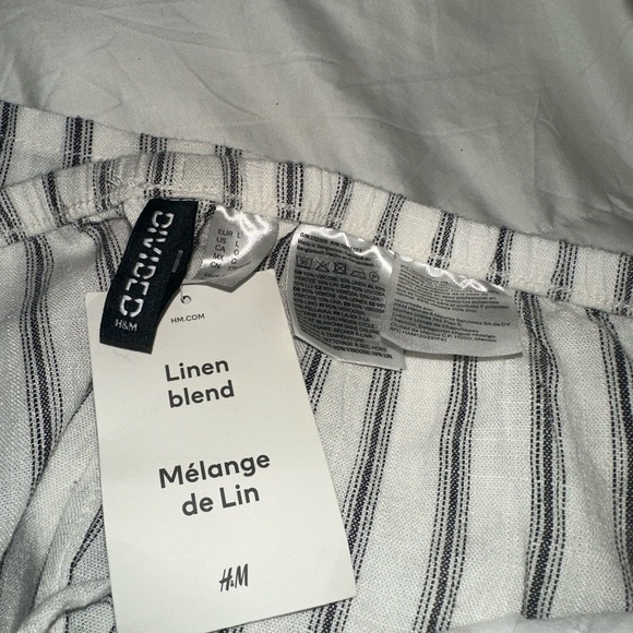 Linen Black and White Striped Wide Leg Pants - Picture 4 of 4